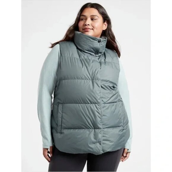Athleta Downtown Puffer Vest Down Size 2X Green Gray Outdoor Travel Hiking - Picture 1 of 14